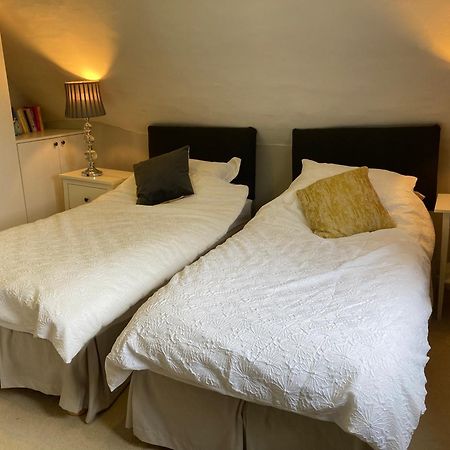 2 Beds & Living In Our Idyllic Country Cottage Bedford Exterior foto