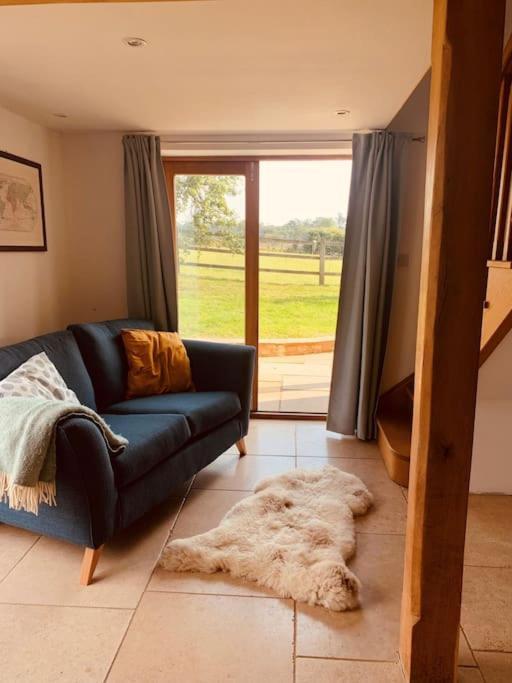 2 Beds & Living In Our Idyllic Country Cottage Bedford Exterior foto
