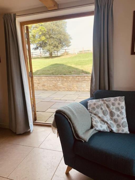 2 Beds & Living In Our Idyllic Country Cottage Bedford Exterior foto